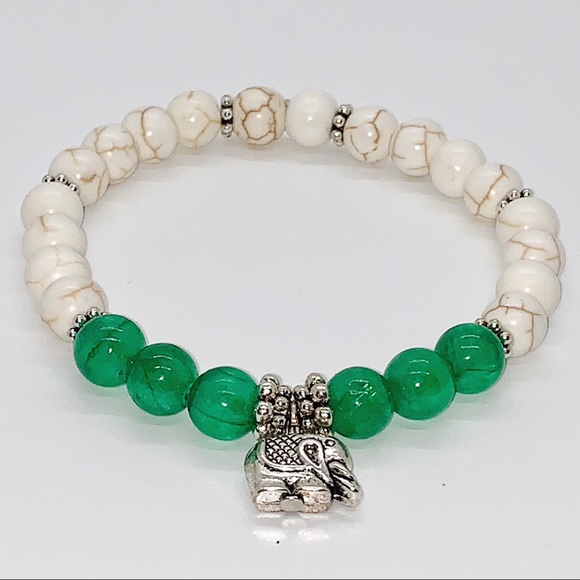 Jewelry - Jade with white turquoise beaded bracelet